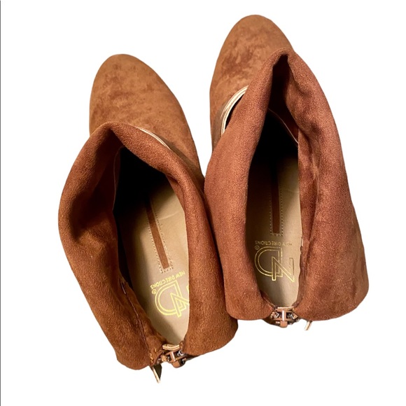 ND NEW DIRECTIONS MACEY’S JORIE RUST SUEDE CHUNKY HEELED ANKLE BOOTS SIZE 10 - Picture 8 of 16